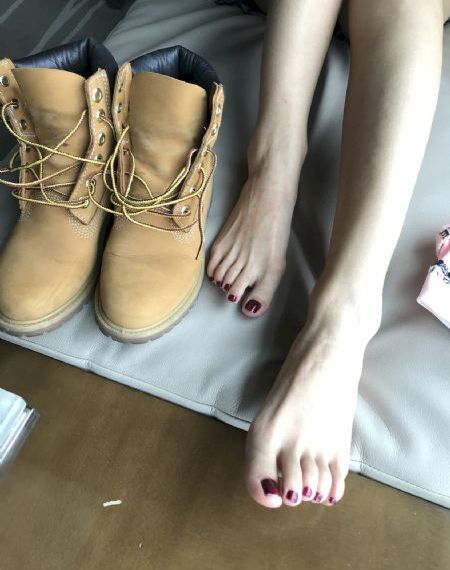 美女脱得一干二净_4K神马在线观看