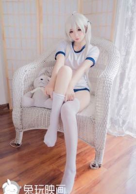 半夜我熟练扒下妈妈的内裤视频_高清完整版BD